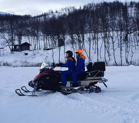 Snowmobile Expeditions