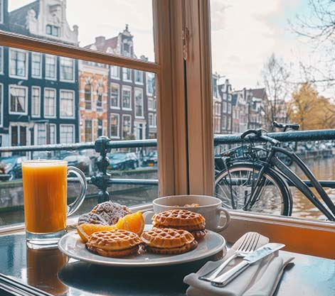 Café Mornings Along The Canals
